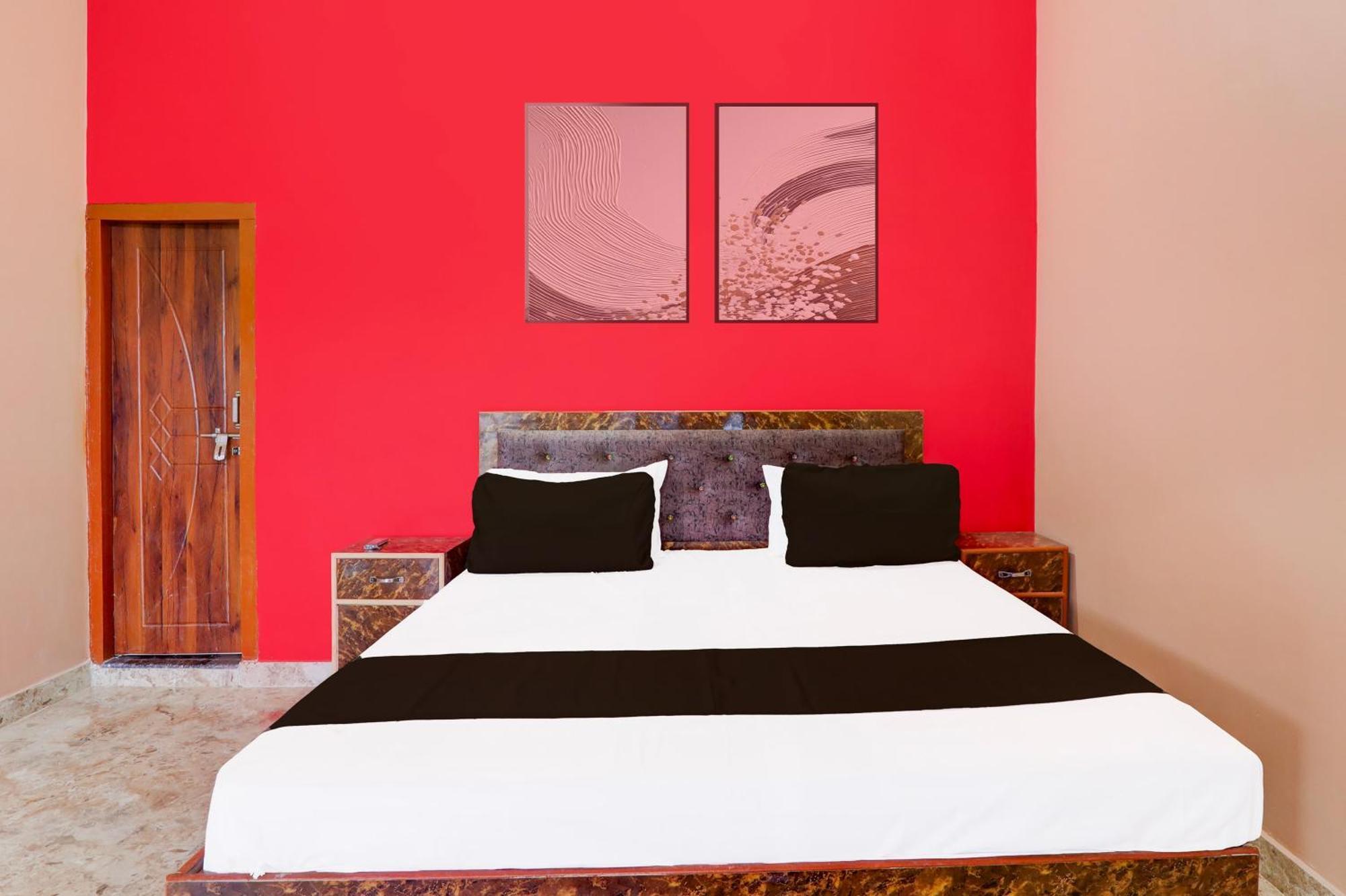 Hotel O Kashvi Hotel Sitapur  Экстерьер фото